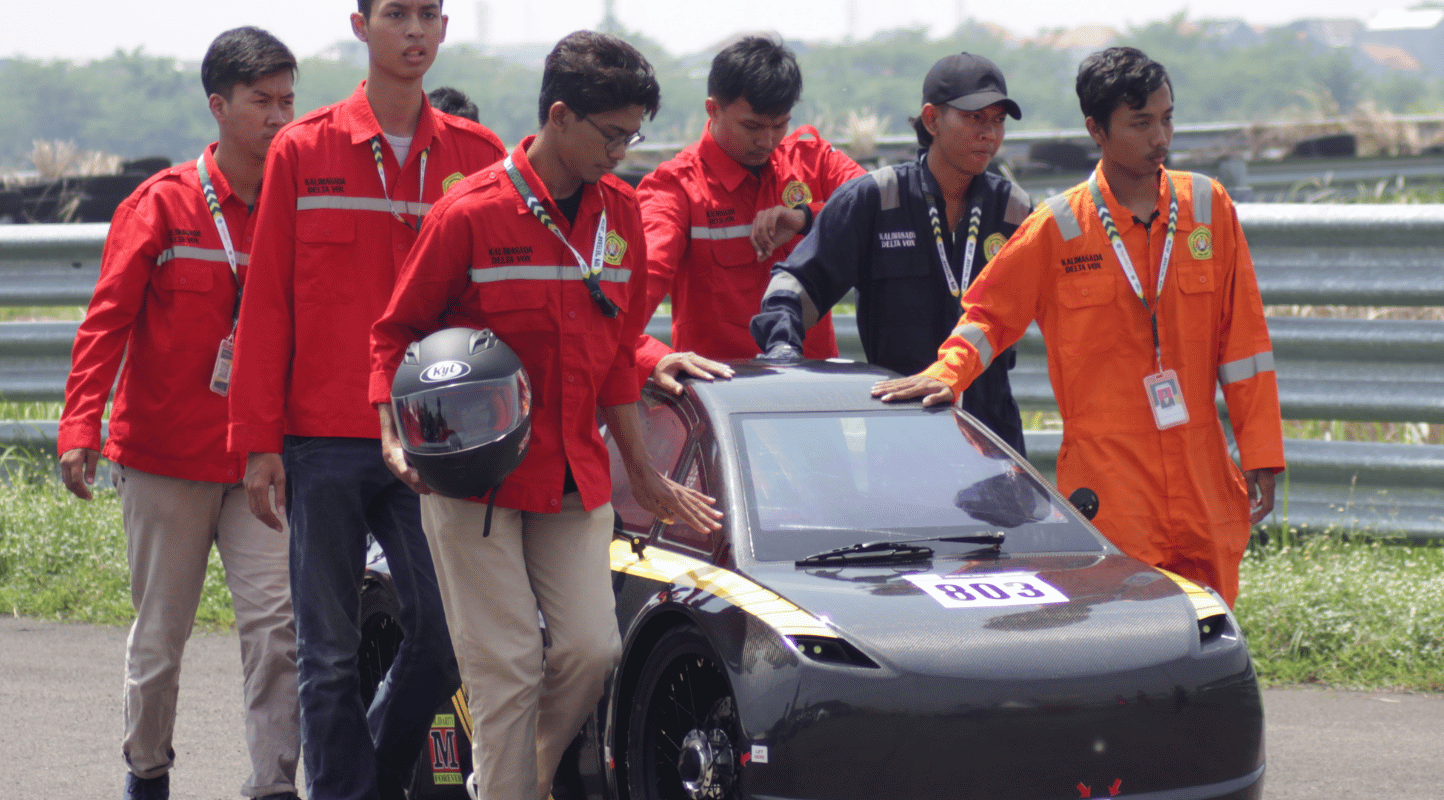 Kegiatan Teknik Mesin UPNJT 4